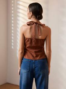 Uhlyne 女式休闲 V 领系带露背不对称亚麻衬衫 - 咖啡棕 - 查看 2