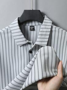 Manfinity Homme Men's Vertical Stripe Simple Short Sleeve Polo Shirt - Baby Blue - View 1