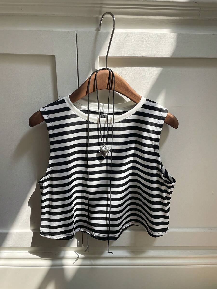 SHEIN EZwear Striped Crop Tank Top