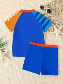 SHEIN Leap Crew Conjunto de Camiseta de Manga Curta com Gola Redonda, Shorts e Roupa de Banho Casual e Folgado para Menino no Verão - Multicolorido - Visão 2