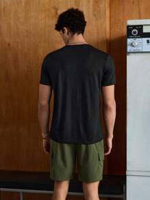 SWAVVY 男式纽约字母短袖休闲图案T恤和翻盖口袋短裤，夏季服装 - 軍綠色 - 查看 2