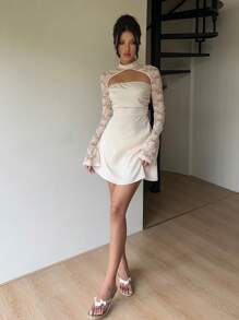 Aloruh 女士性感优雅蕾丝拼布镂空紧身迷你派对连衣裙 - 杏色 - 查看 7