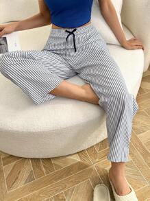 SHEIN بنطلون نسائي كاجوال مستقيم الساق مزين بفيونكة، خصر مطاطي، ذو خطوط عمودية، مناسب للموسم الانتقالي بين الخريف والشتاء - ازرق وابيض - مشاهدة 6