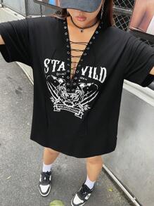 SHEIN EZwear Plus Music Festival Letter Graphic Ladder Cut Out Front Black Tee/Valentine's Day - Black - View 7