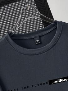 Manfinity Homme T-shirt à manches courtes à encolure ronde, coupe slim, imprimé lettres pour homme, été