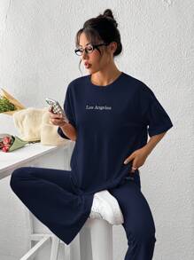 SHEIN EZwear 女士休闲字母刺绣落肩宽松 T 恤和喇叭裤 2 件套 - 藏蓝色 - 查看 3