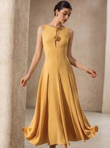 Aveloria 新款法式度假风优雅女士富贵露肩镂空3D花卉装饰收腰显瘦垂坠不对称下摆无袖长裙 - 黃色 - 查看 5