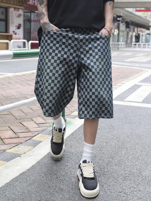 Manfinity EMRG Men's Plus Size Checkered Denim Bermuda Shorts Casual Vacation Style With Pockets