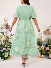 Cravure Plus Size Green Ditsy Floral Dress, Fashionable For Summer - Green - View 2