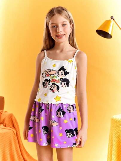 Astro Boy X SHEIN Conjunto de pijama ignífugo con top de camisola blanca con gráfico de estrella de dibujos animados y shorts morados dulces para niña preadolescente