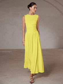 Aveloria Modichic 白色简约精致褶皱圆领无袖长裙 - 黃色 - 查看 2