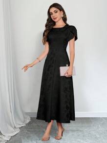 Modelyn Đầm cổ tròn tay lỡ màu trơn viền bèo nhún Jacquard, Xuân/Hè - màu đen - Xem 3