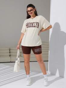 SHEIN EZwear Camiseta de hombro caído con gráfico de letra y shorts de motociclista para el verano en tallas grandes