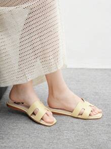 CUCCOO BIZCHIC Beige Square Toe Beach Casual Slip-On Slippers, Fashion Versatile Flat Sandals For Women