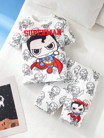 SUPERMAN X SHEIN Pigiama estivo per ragazzi composto da maglietta a maniche corte casual bianca con grafica e pupazzo di testa grossa, e pantaloncini aderenti