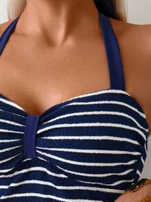 SHEIN Swim Conjunto de bikini y camisola de mujer conservador, de tela texturizada, con tirantes anchos y tirantes finos de color azul marino, para la playa o resort - Azul Marino - Ver 5