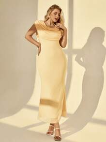 Auralis 大码女式纯色垂坠领美人鱼下摆修身优雅连衣裙 - 杏色 - 查看 3