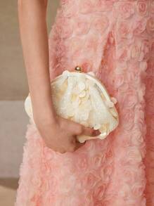 MOTF PREMIUM 亮片 KISS LOCK 手拿包 - 白色 - 查看 8