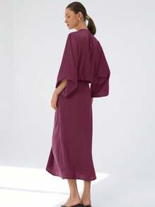 Aveloria Modichic 橄榄绿色优雅舒适缎面纹理宽松深V领百褶腰中长袖连衣裙 - 紫色 - 查看 5