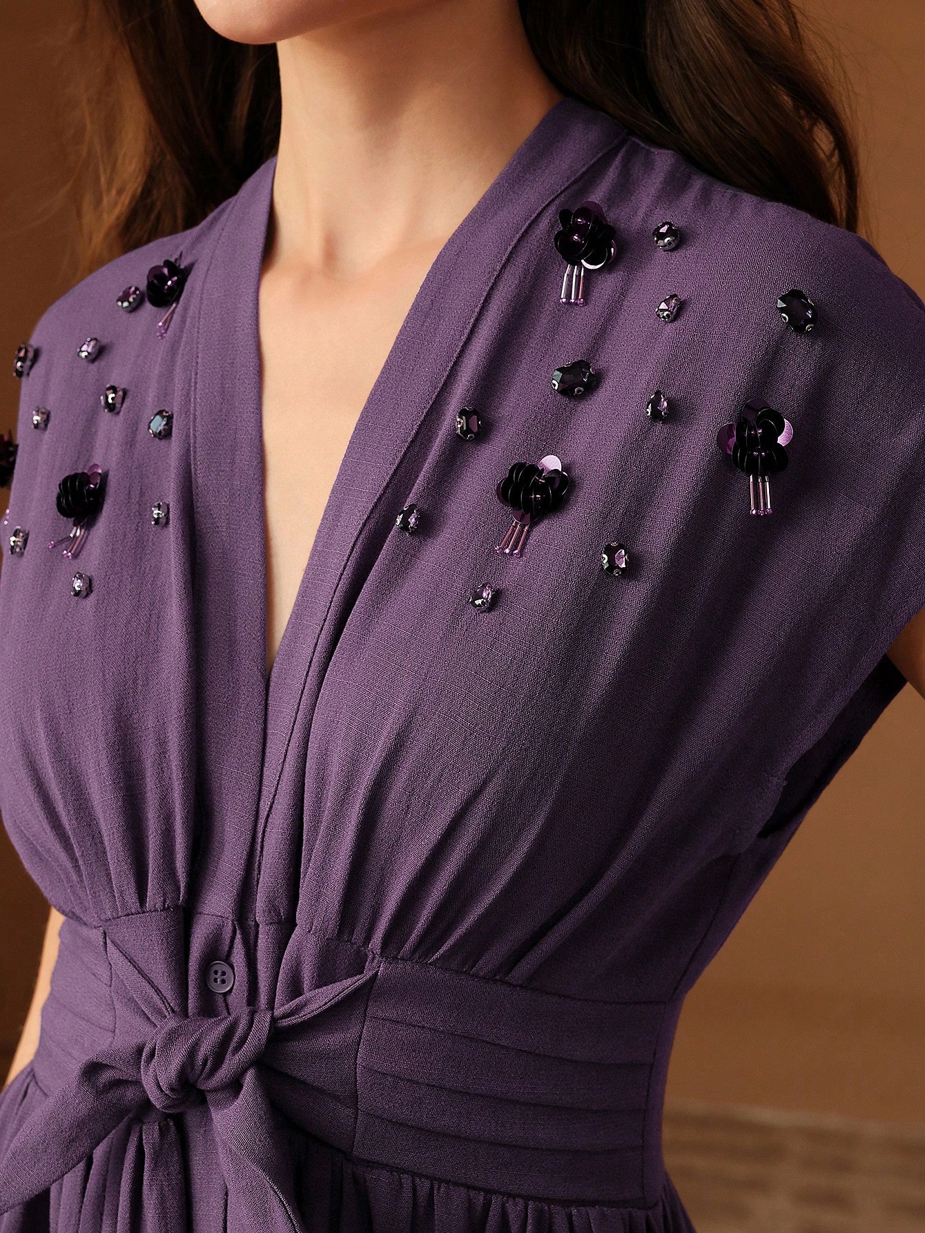 Anewsta فستان قميص بياقة على شكل حرف V مع أزرار وخ...