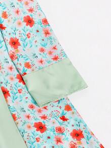 Arabic Style Maxi Dress/Abaya For Women, Loose Fit, Simple Yet Elegant Design. Floral Patchwork Maintains Traditional Charm With Fashion Elements, Suitable For Various Occasions. Suitable For Spring, Summer And Autumn Wear., Modest - Green - View 5