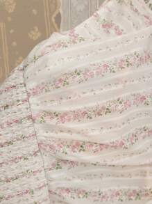 SHEIN MOD Elegantes Blümchen-Muster Kurzarm V-Ausschnitt Hemd, Sommer