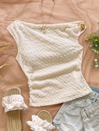Soleia Asymmetrische tief ausgeschnittene Bluse mit metallischem Raffdetail, geeignet für Party, Urlaub, Musikfestival, Boho, Urlaubsdatum, Nachmittagstee