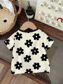 SHEIN Vintage Floral Print, Kids Graphic T-Shirts, Cute & Fresh Style, Young Girl Casual Minimalist Round Neck Short Sleeve T-Shirt, Suitable For Summer - Multicolor - View 3