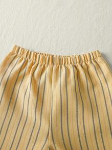 Cozy Pixies Set de 2 piezas de Top sin mangas de frente abierto y pantalones cortos de cintura elástica a rayas de colores para bebé niña - Amarillo - Ver 6
