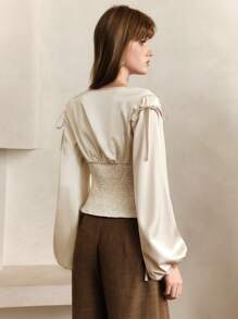 Ciel Poise Ciel Poise Áo sơ mi nữ bằng satin thanh lịch, gợi cảm, tay phồng, thiết kế thắt lưng, cổ chữ V, thiết kế dây đeo vai giúp thon gọn vòng eo, màu mơ, thích hợp cho mùa tựu trường, dành cho phụ nữ thanh lịch, trang phục công sở mùa thu thu. - Màu be - Xem 3