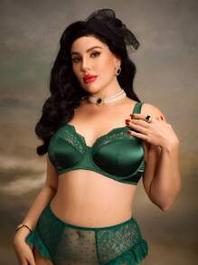 PinupGlam Underwired-BH in Große Größen mit Blumen-Spitze, Satin und transparenten Elementen, bequem für den täglichen Gebrauch mit breiten Trägern, olivgrün