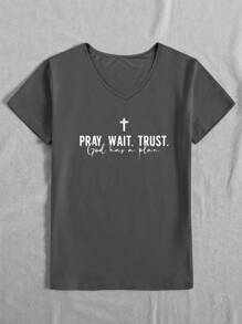 Pray.Wait.Trust Faith 女款短袖V領T恤，休閒優雅可愛日常穿著，教堂風深灰色夏季款 - 灰色 - 查看 3