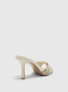 CUCCOO BIZCHIC Dames beige PU gemengd met gouden gesp decor retro mode 8.8CM hoge hak puntige neus muil hoge hak sandalen