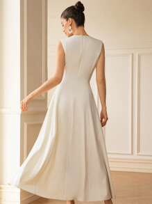 Aveloria New Spring/Summer High-End Quality Women's Dress, Slimming Effect Waistline, Rose Flower Embroidered Sleeveless Round Neck Maxi Dress, French Couture A-Line Flared Hem Long Gown, Elegant Retro Old Money Design, Suitable For Commuting, Vacation, Dating, And Business Occasions - White - View 2