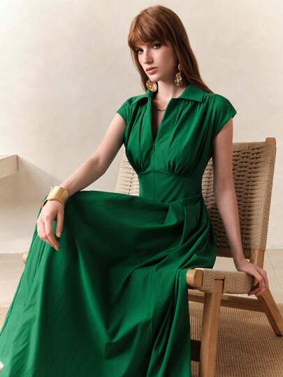 Arave 法式高腰修身褶饰 V 领无袖开衩中长连衣裙，适合办公室/通勤