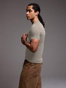 Musero Men Slim Fit Fitted T-Shirt Spring Summer Basics - Khaki - View 3