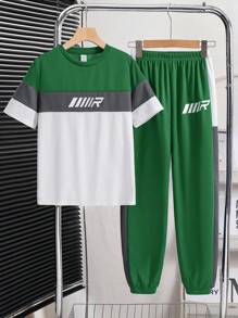 SHEIN 2 件套青少年男孩运动休闲装，包括圆领拼色短袖 T 恤和松紧腰裤，舒适百搭，适合春季、夏季、秋季、日常穿着、户外活动、学校、聚会、派对、休闲 - 墨綠色 - 查看 2