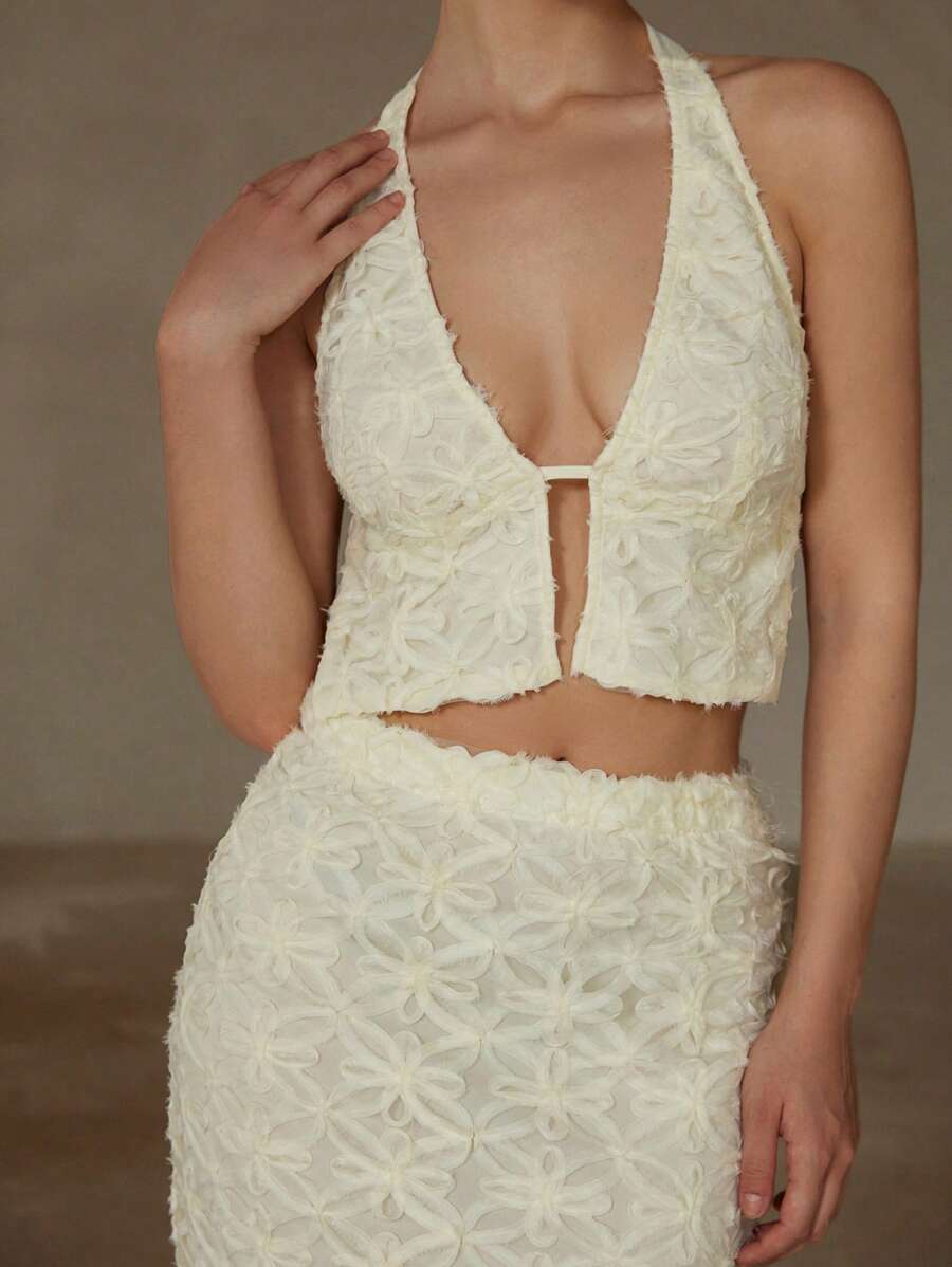 GENKIRA 2 件套女士套装：纹理无袖系带上衣和修身中长裙 - 米色 - 查看 1