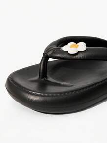 JNSQ 1 Pair Kids' Spring/Summer Foam Slippers With White Flower Decorations, Cute & Fashionable For Daily, Outdoor, Beach, Holiday Wear