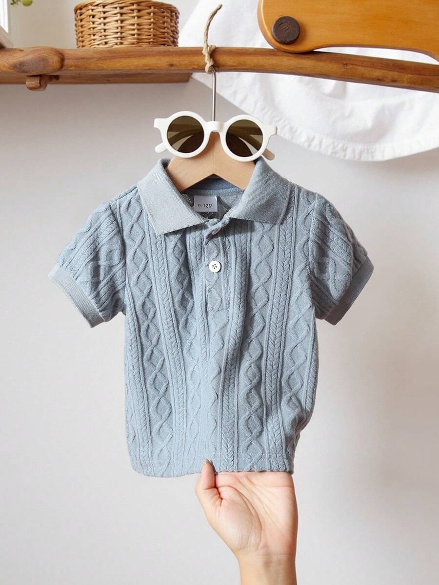 SHEIN Vintaside Kids 1pc Baby Boy Gray-Blue Color Knitted Short Sleeves Polo Shirt. Made Of Special Textured Knit Fabric With Unique Weaving Pattern, Has Snap Button At Neckline For Easy On/Off, Ribbed Cuffs. Suitable For Spring/Summer, Infant Baby Boys Clothes,Kid Clothes,Toddler Clothes, Baby Outfit, Baby Tops,Baby Boy Shirt,6M-3T