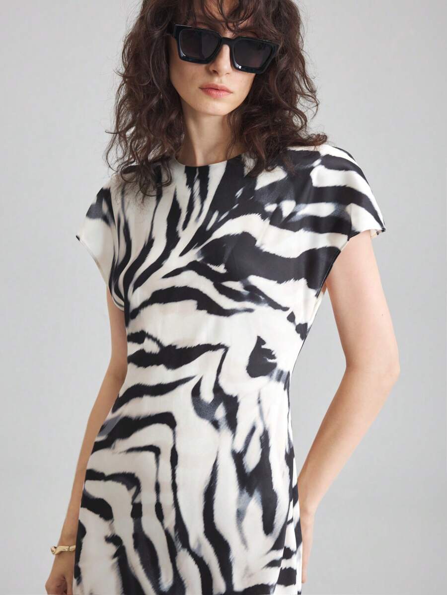 Ontre Vestido con estampado elegante y urbano, cuello redondo y mangas acampanadas, apropiado para otoño, Día del Maestro, Día de la Independencia, vestido largo, ropa de verano, material de crepé, vestido para ir a la oficina, nueva colección 2025