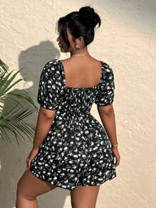 SHEIN EZwear Mono holgado con estampado floral menudo para tallas grandes, ideal para vacaciones de primavera/verano