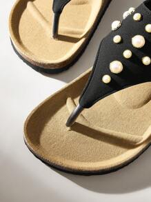 Solecia 女士新款棕色复古波西米亚海滩风格人字凉鞋，大珍珠装饰，别致扣环，舒适厚底，轻便度假风格平底凉鞋 - 黑色 - 查看 5