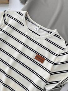 SHEIN 4 件套青少年男孩条纹设计休闲圆领短袖 T 恤和裤子套装，适合通勤、上学、日常、运动、春夏季 - 灰色 - 查看 8