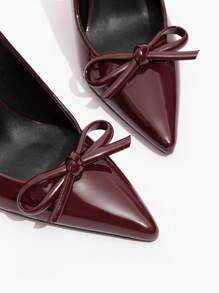 SHEIN X Belle Mariano CUCCOO CHICEST 女士后绑带酒红色蝴蝶结装饰高跟鞋新年假期