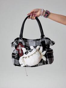 ROMWE Grunge Punk Y2K 黑白格纹单肩托特包，配有哥特式蜘蛛吊饰、蕾丝十字架和铆钉链条 - 大容量手提包，适合返校、旅行和万圣节 - 黑色 - 查看 6