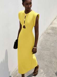 Aveloria Modichic 女士镂空金属扣收腰夸张肩部连衣裙 - 黃色 - 查看 4