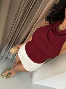 Glamine 性感低胸露背金色装饰纽扣系带上衣，适合日常穿着，春夏季 - 酒紅色 - 查看 2