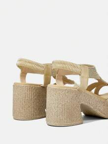 Styleloop Women Woven Platform Sandals, Natural Boho Style Suitable For Beach, Party, Outing, Pair With Dress Or Casual Pants - Brown - View 5