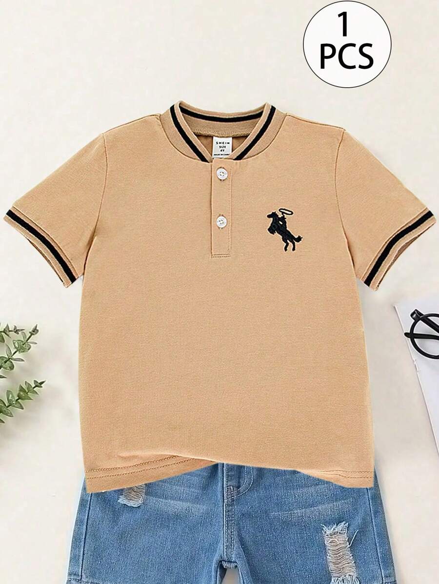 SHEIN 休闲运动学院风半拉链领刺绣马标志短袖 POLO 衫，百搭舒适，适合外出、上学、度假、聚会、居家、春夏季 - 卡其色 - 查看 1